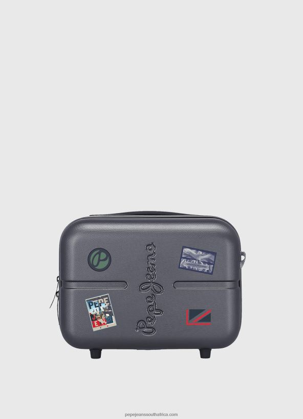 navy_chest_boys_toiletry_bag_pepe_jeans_l20f2f1702.jpg Navy Chest Boy's Toiletry Bag Pepe Jeans L20F2F1702 - Image 1